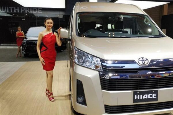 Model Terbaru Toyota HiAce Mejeng di GIIAS 2019